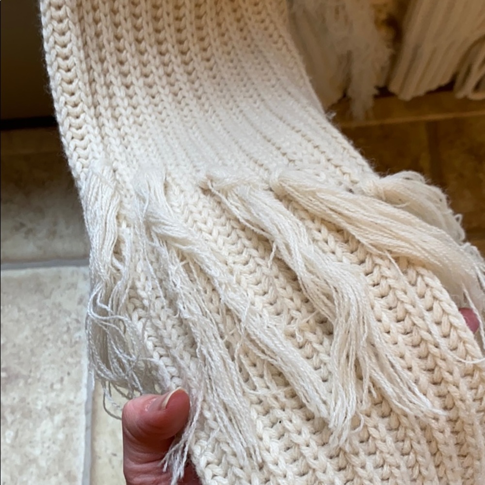 Cream Sweater - Picture 3 of 4